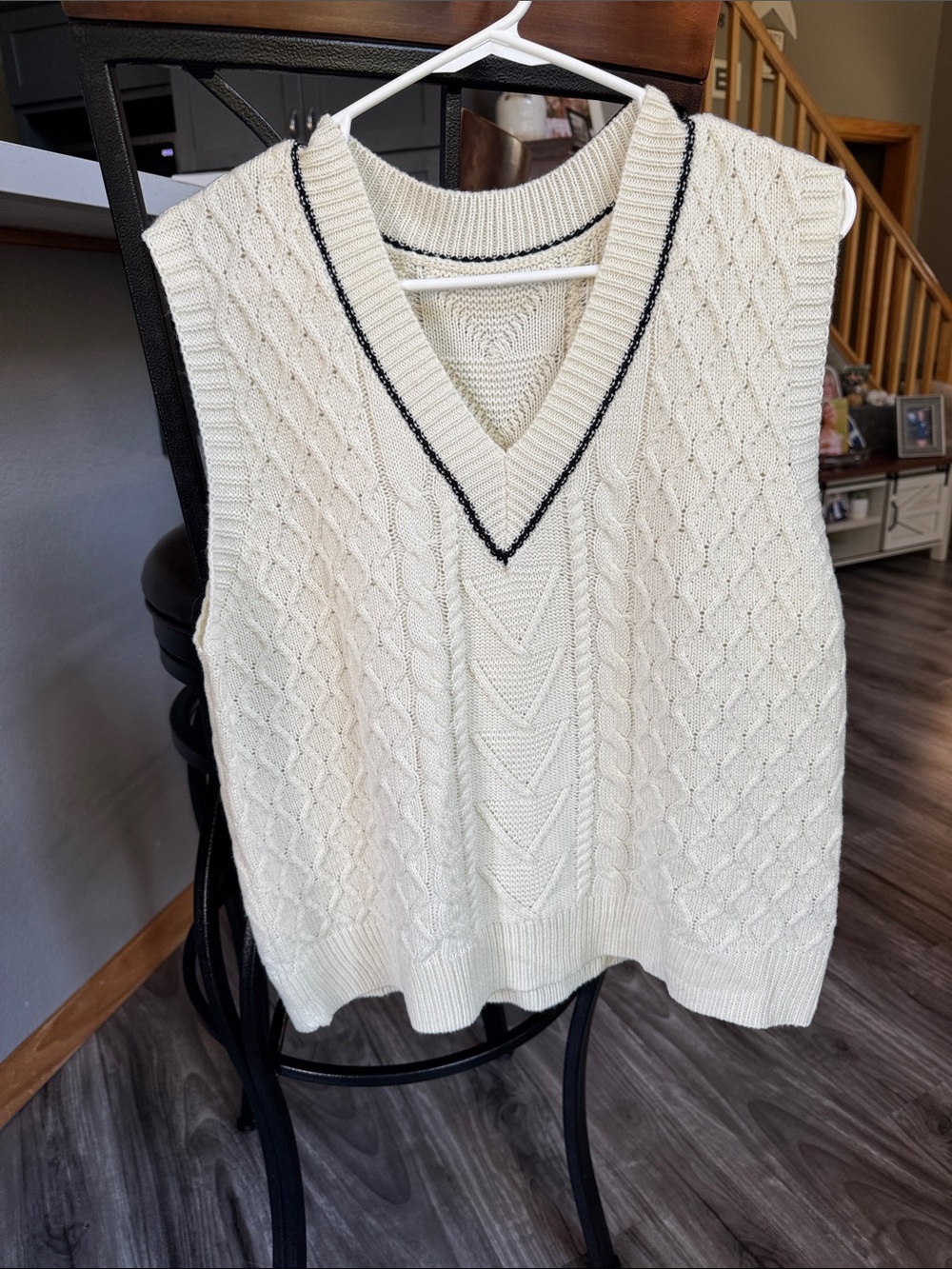 SHEIN Cream Cable Knit V-Neck Sweater Vest with Black Trim